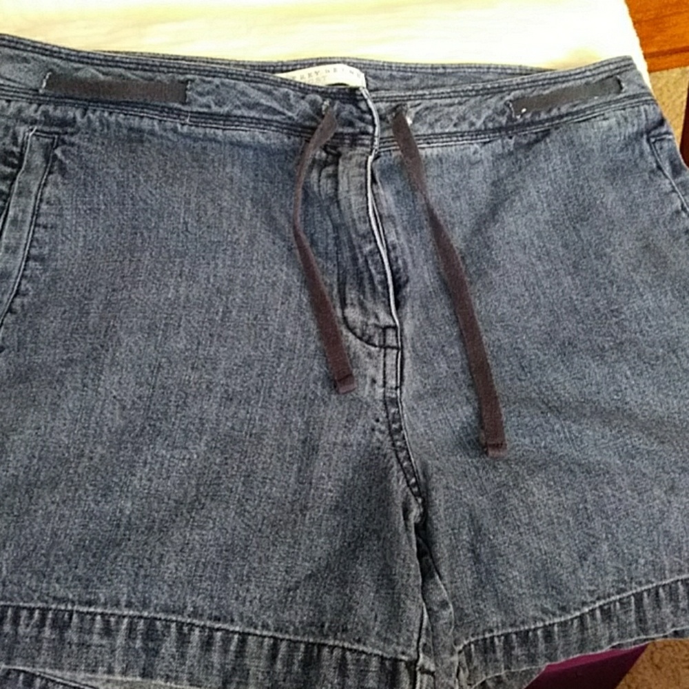 Geoffrey Beene sport jean shorts